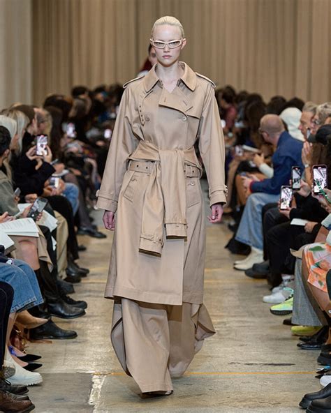 Burberry Spring Summer 2023 Collection | The Fashionography