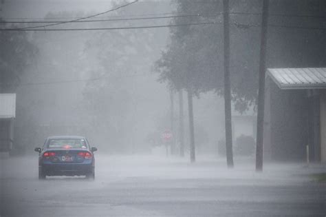 Hurricane Delta makes landfall in Louisiana as Category 2 storm: Updates - ABC News