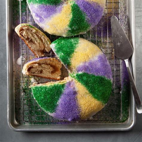 Mardi Gras King Cake Recipe: How to Make It