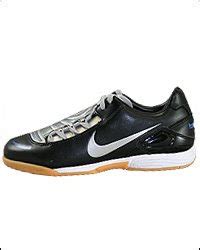 shoescentral: Silver Nike Total 90 Shoot IC Indoor Soccer Shoe