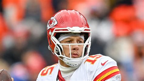 Patrick Mahomes injury and illness update as Kansas City Chiefs star ...