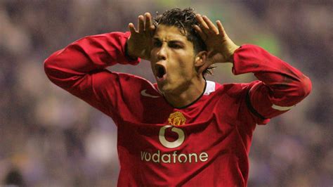 Goal of the Day Ronaldo v Wigan | Manchester United