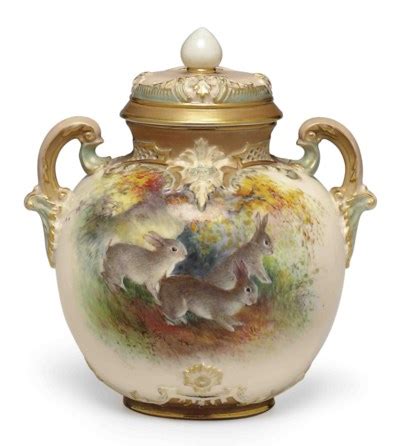 A ROYAL WORCESTER PORCELAIN POT-POURRI VASE AND COVER , DATE CYPHER FOR 1906, PUCE CROWNED ...