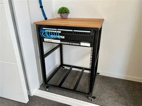 DIY Network/Server Rack · Scott McKendry