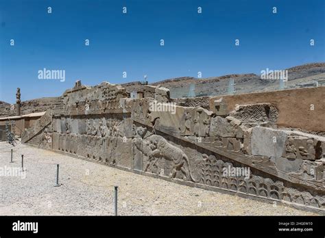 Persepolis architecture hi-res stock photography and images - Alamy