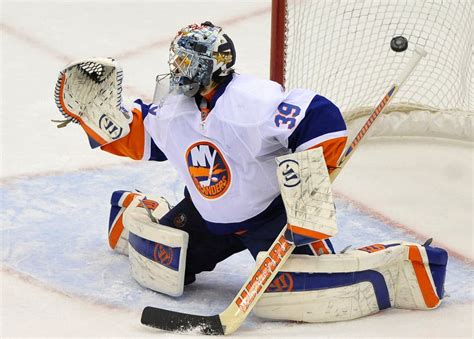 Oft-Injured Rick DiPietro Vows to Play On - The New York Times