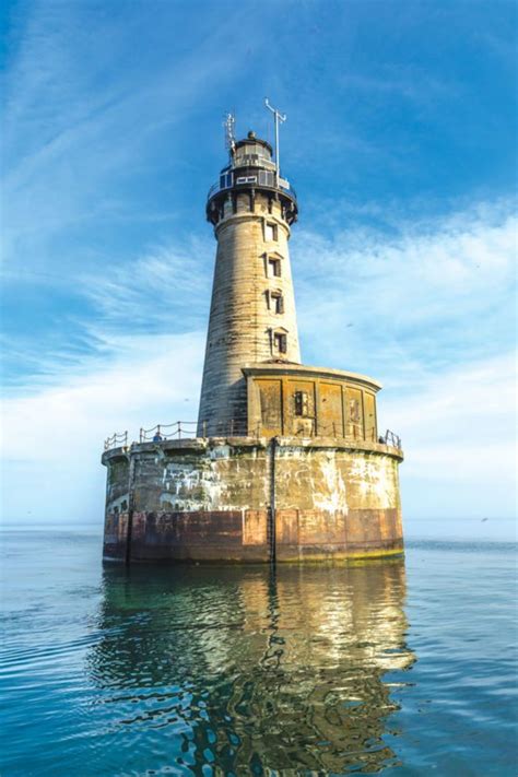 Partnership offers plan to restore historic Lake Superior lighthouse ...