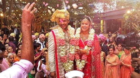 Mayank Agarwal ties knot with long-time girlfriend Aashita Sood; see ...