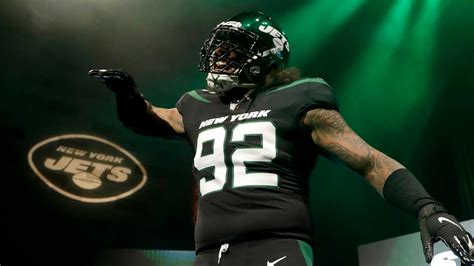 New York Jets unveil new uniforms