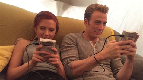 Check Out Scarlett Johansson and Chris Evans Playing Classic Game Boy ...