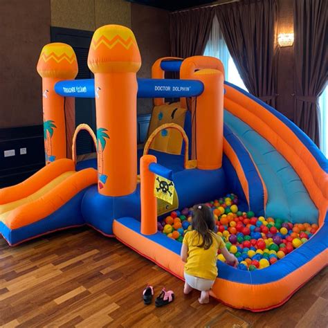 kids.doha bouncy castle