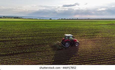 52,467 Tractor Plowing Field Images, Stock Photos & Vectors | Shutterstock