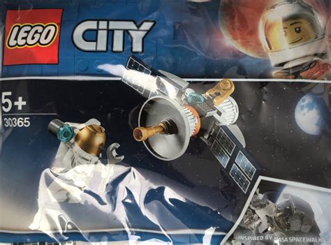 LEGO City Space Satellite (30365) Polybag Spotted