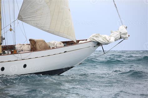 sailing boat race 8934304 Stock Photo at Vecteezy