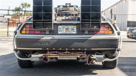 DeLorean Time Machine replica sells for $221,000 - Drive