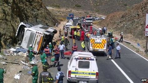 Cape Town crash kills South African churchgoers - BBC News