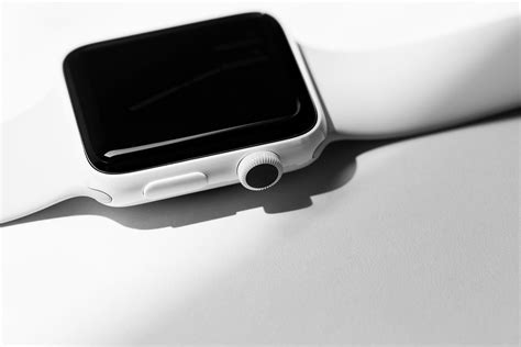 A Closer Look at the Apple Watch Series 2 White Ceramic Edition | Apple ...