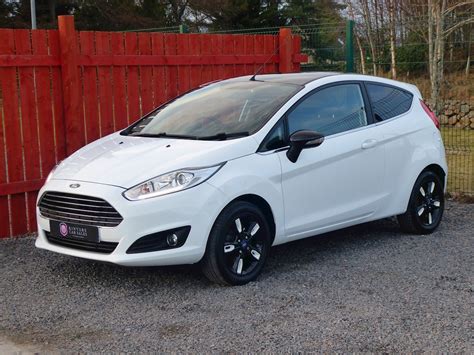 Used 2016 Ford Fiesta Zetec White Edition Autumn For Sale in ...