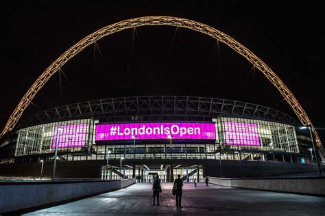 Wembley Arch lights up for #LondonIsOpen campaign | London Evening Standard