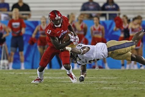 'Last Chance U' QB John Franklin III signs with Chicago