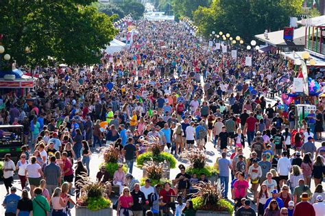 Iowa State Fair Sets Single-Day Attendance Record [PHOTOS]