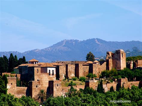 Piedra: Alcazaba de Málaga, exterior.