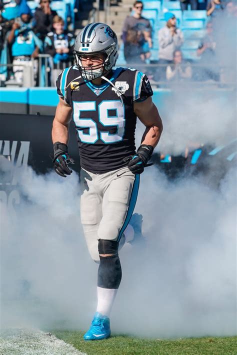 Luke Kuechly Announces Retirement