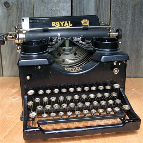 Antique 1928 Royal Typewriter