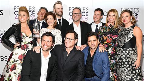 EXCLUSIVE: 'Fuller House' Cast Gush Over 'Amazing' People's Choice Win ...