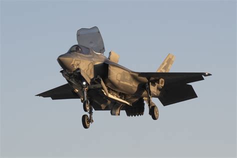 F-35B jets begin sea trials aboard Italian Navy aircraft carrier - Blog ...