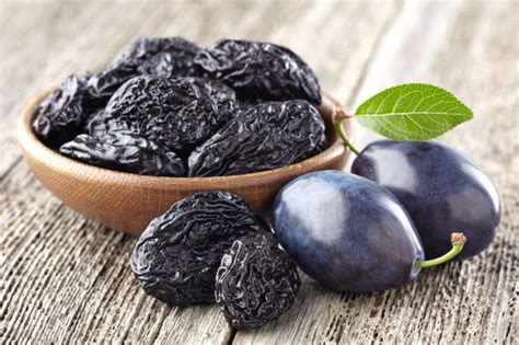 Prune VS Plum – Things To Know About These Fruits – Cook On Monday