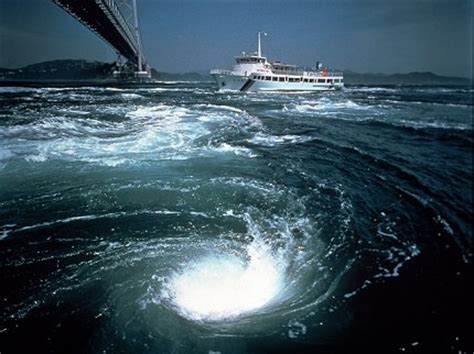 Naruto Whirpools, Tokushima | Japan Deluxe Tours