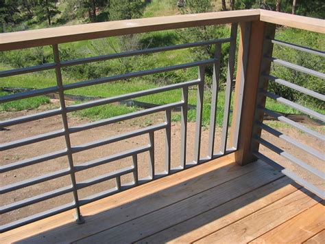 Horizontal Metal Pipes Railing Deck Railing Design Ra - vrogue.co