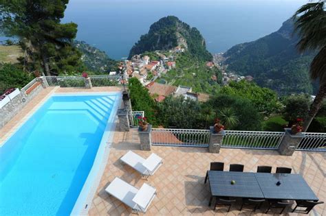 Villas with pools on the Amalfi Coast from £72 | HomeToGo