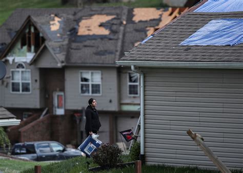 Tornadoes in Kentucky 2024: Difference between tornado watch and warning