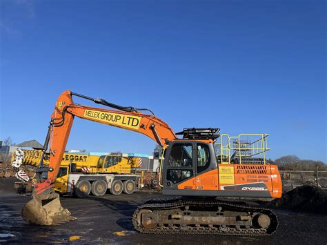 DOOSAN DX225LC-5EXCAVATOR(22.5 TON) - Mellex Group Ltd