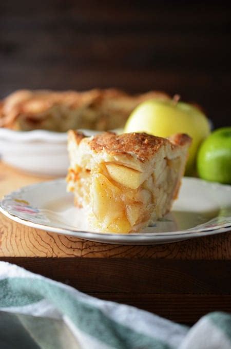 Apple Pie with Cheddar Cheese Crust - The Cake Chica