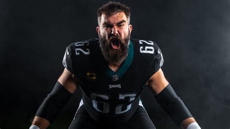 The Blackout: Eagles unveil all-black uniform for Sunday night