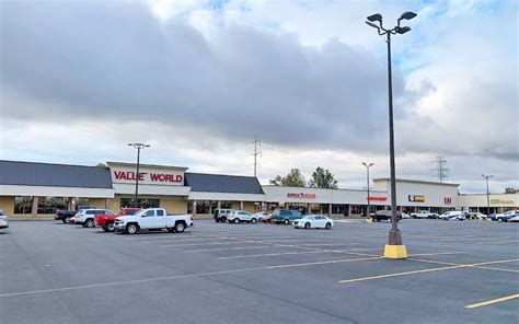 Taylor Town Trade Center - 22525 Ecorse Road, Taylor, MI | CommercialSearch