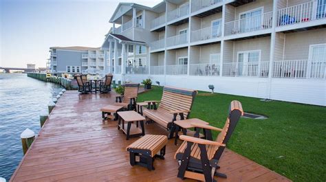 Hampton Inn and Suites - Hotel Chincoteague VA