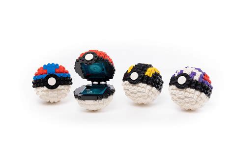 I made a few different types of LEGO Pokeballs that can open. : r/pokemon