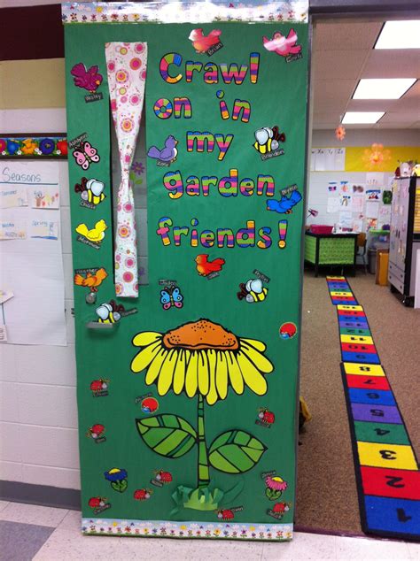 Garden theme classroom door perfect for spring! She used CTP's Poppin ...