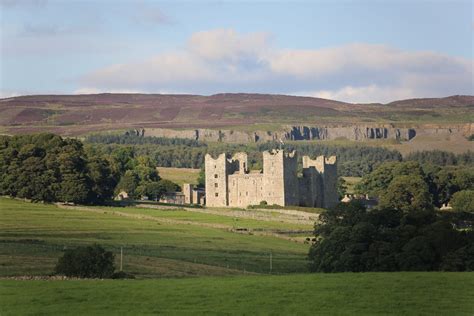 Bolton Castle, Leyburn, North Yorkshire - Castles Gardens