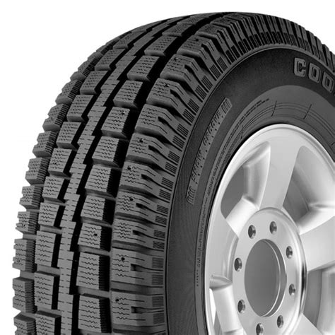 COOPER® - DISCOVERER M+S Tire Close-Up