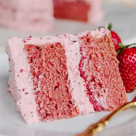 Fresh Strawberry Cake With Strawberry Buttercream | Sugar Geek Show