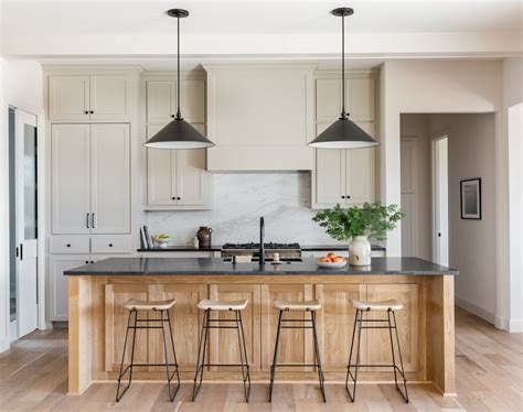 15 White Oak Cabinets for Your Kitchen - Pretty My Kitchen