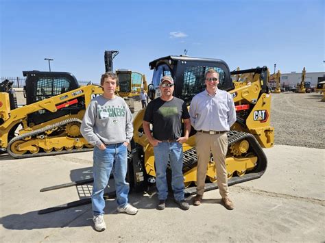 Fabick Cat Welcomes Customers to Its 33rd Annual Season Opener : CEG