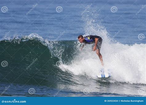 Manhattan Beach Surfing editorial stock image. Image of extreme - 26922434