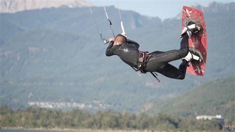 How to Choose Between Kitesurfing Boards | Kiteboarding Lessons by Aerial Kiteboarding School ...