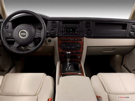 2007 Jeep Commander: 11 Interior Photos | U.S. News